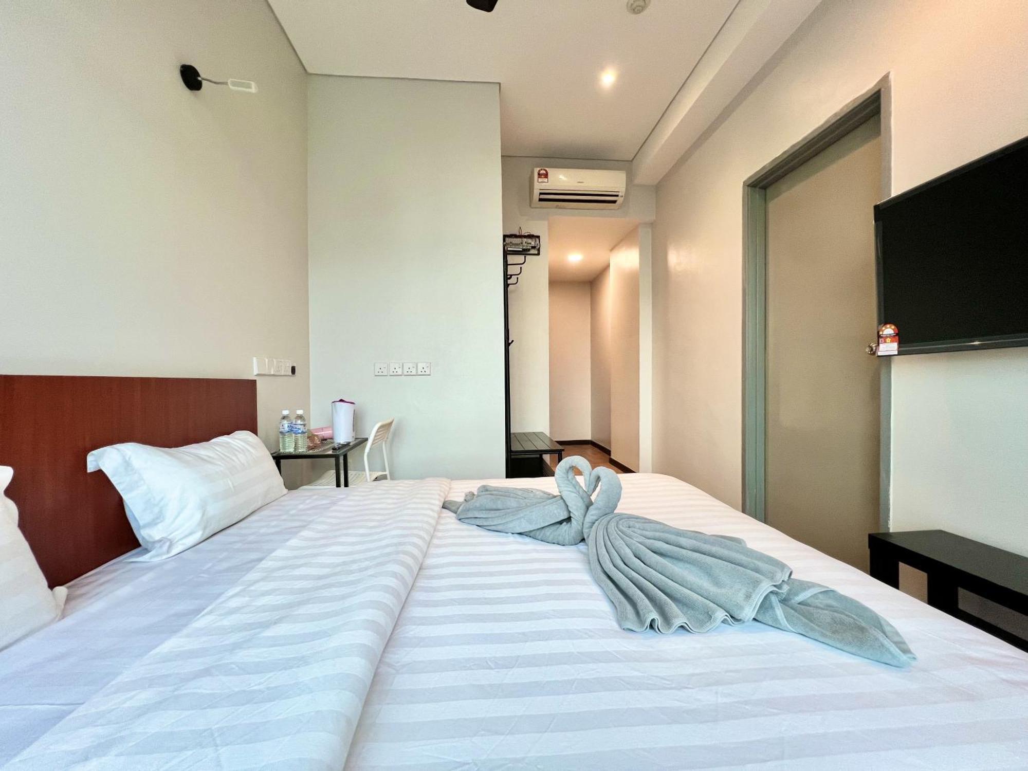New Margo Hotel Kk Kota Kinabalu Buitenkant foto
