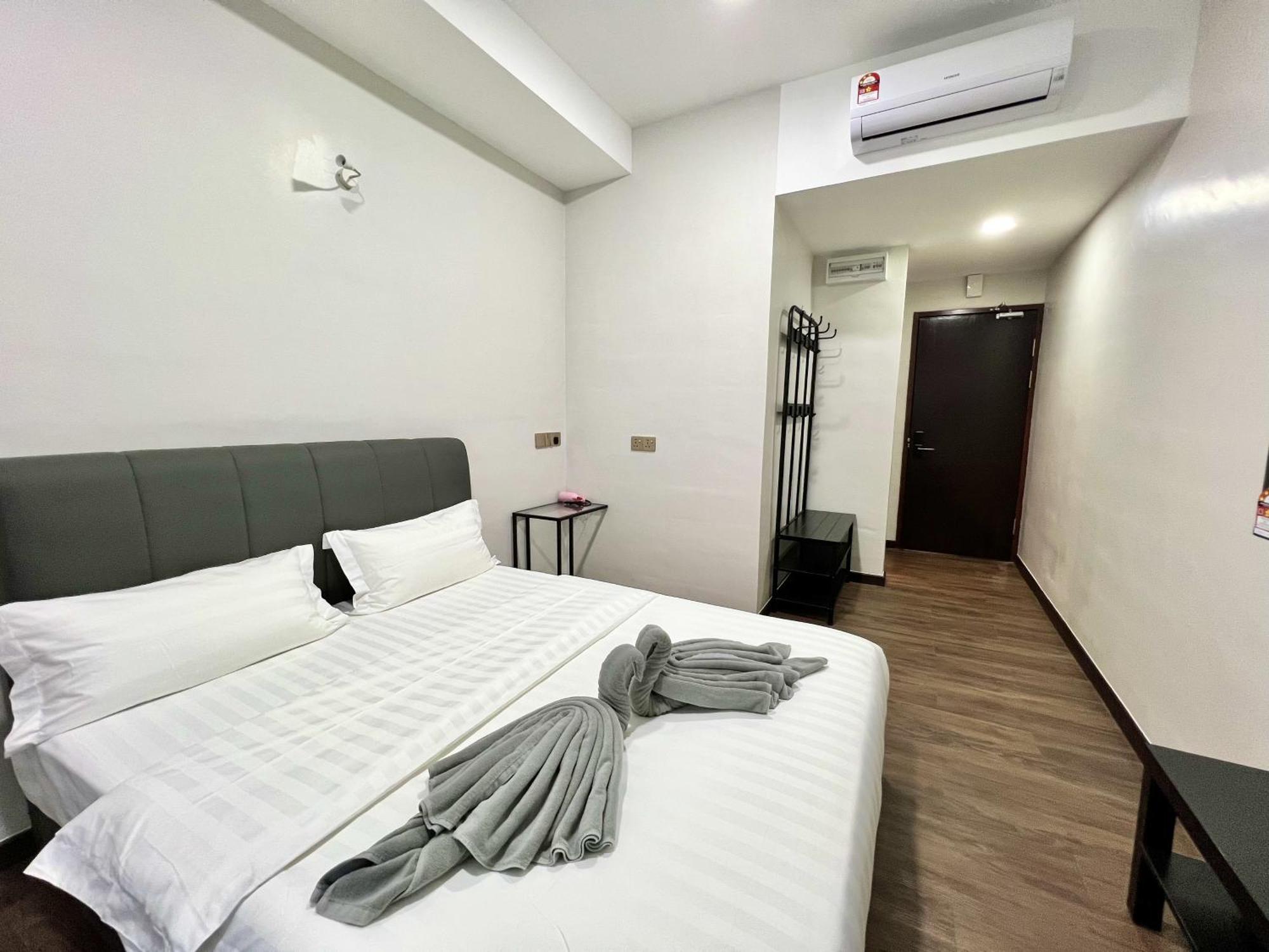 New Margo Hotel Kk Kota Kinabalu Buitenkant foto